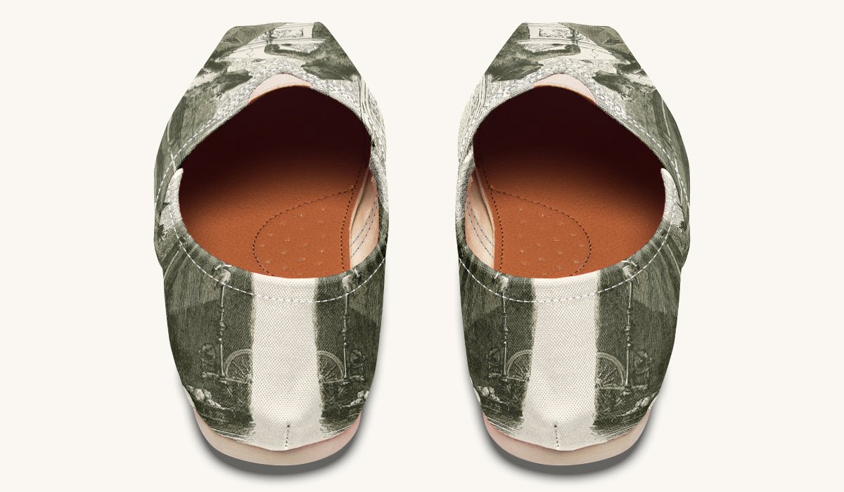 The Bear Shall Be Thy Choice (Pink) Casual Shoes - Jaded Lament