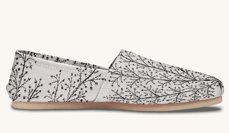 A Delicate Breath Bw Casual Shoes - Jaded Lament