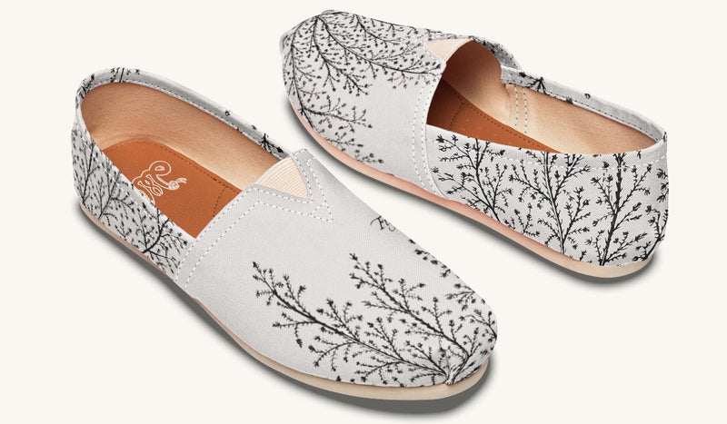 A Delicate Breath Bw Casual Shoes - Jaded Lament