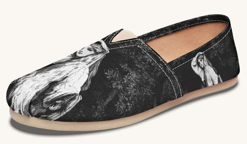 She Watched the Bones Sink Black Casual Shoes - Jaded Lament