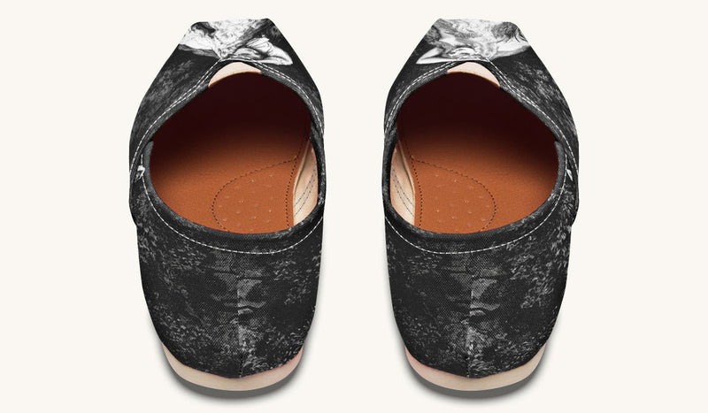 She Watched the Bones Sink Black Casual Shoes - Jaded Lament