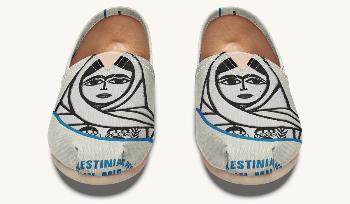 The Watching Woman Casual Shoes - Jaded Lament