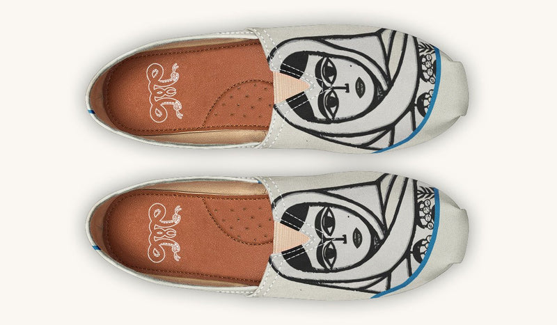 The Watching Woman Casual Shoes - Jaded Lament