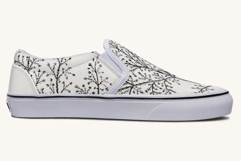 A Delicate Breath Bw Slip On Shoes - Jaded Lament