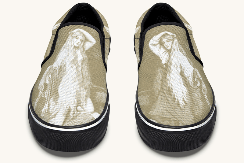 She Watched The Bones Sink Gold Dust On Shoes - Jaded Lament